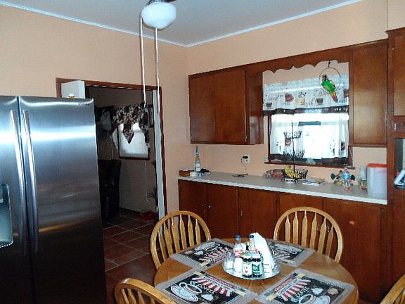 4th image of 4417 N Valleyview Ave