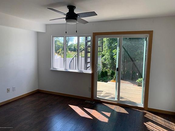 3rd image of 354 Sand Ln Floor 1