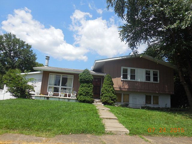 1st image of 284 Locust St