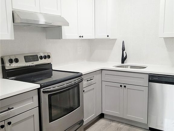 4th image of 5492 Ctyard Dr
