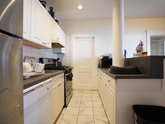 5th image of 94 Pleasant St APT 2M