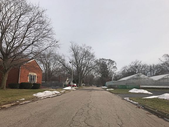 5th image of 1539 Huron St