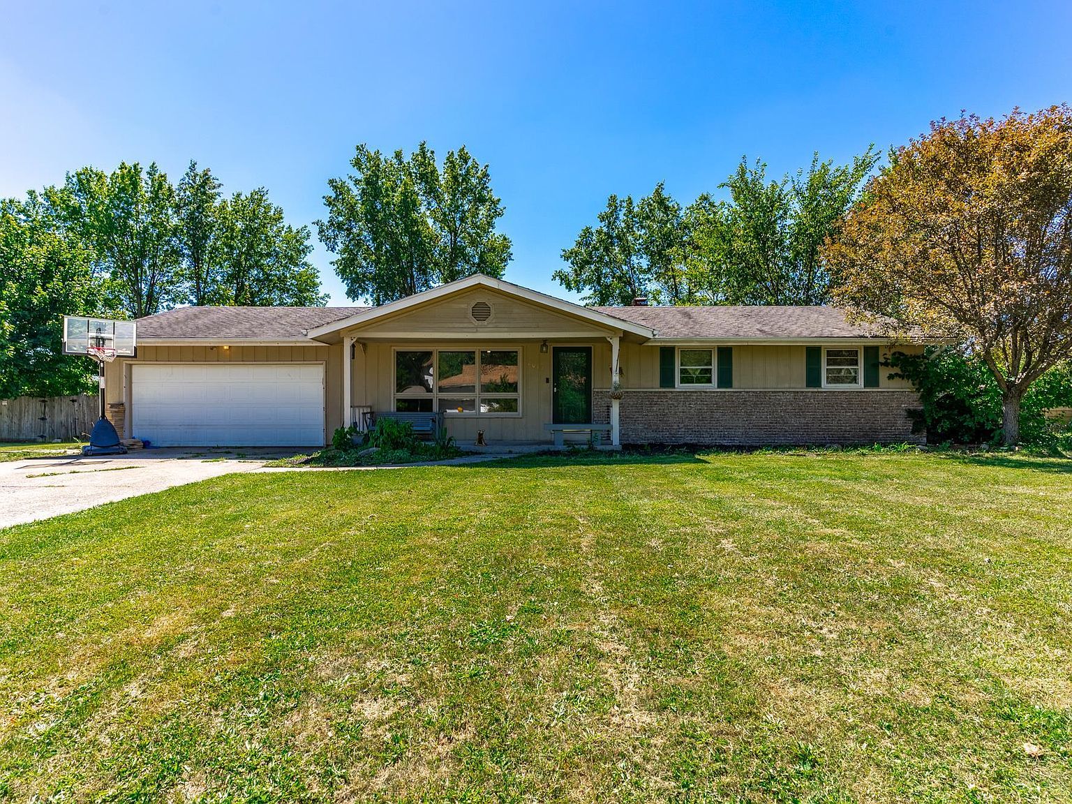 2019 August Dr, Fort Wayne, IN 46818 MLS 202331669 Zillow