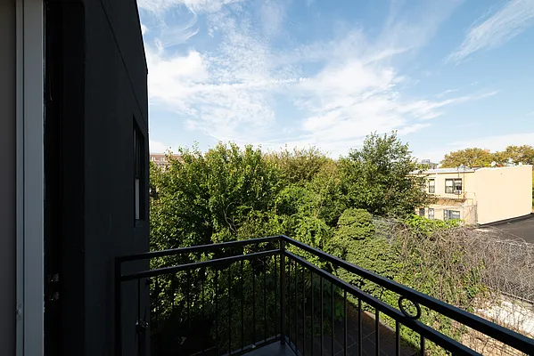 Rented by Joel Scharf, LREB | media 25