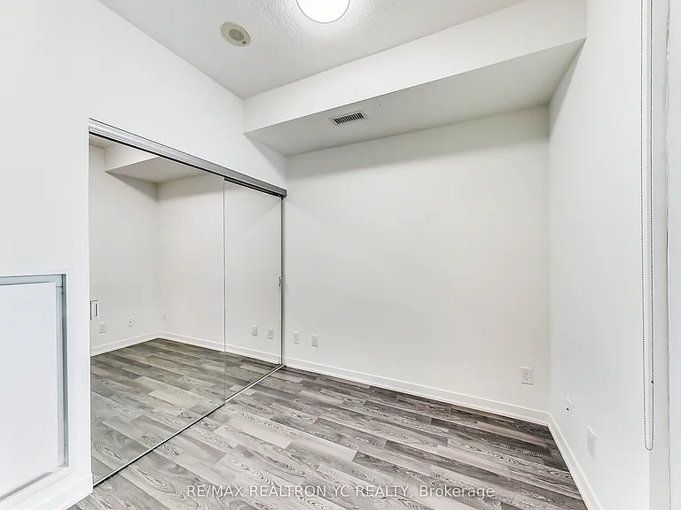 51 E Liberty St #1705 — Photo 10