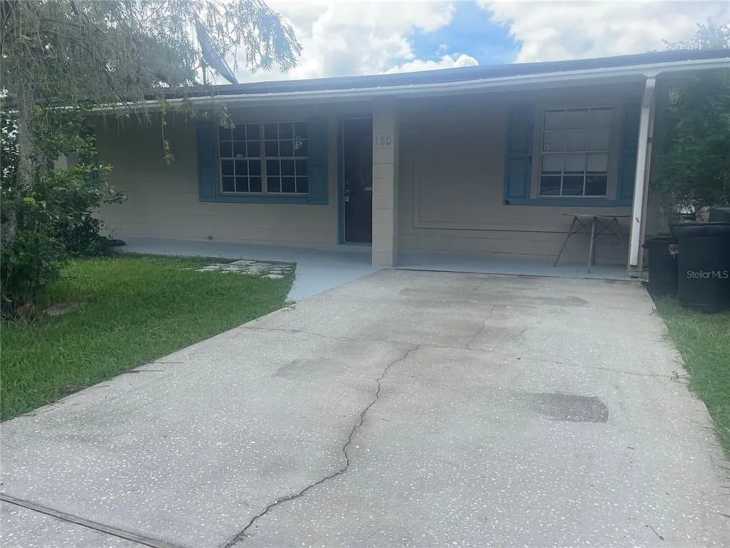 3 bed, 1.0 bath, 1016 sqft, $1,700 — Photo 1