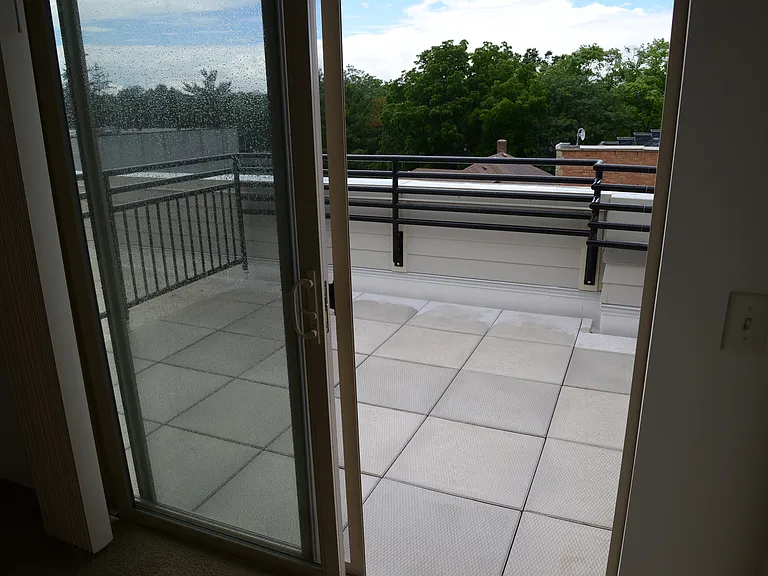 1917 Monroe St #412 — Photo 22