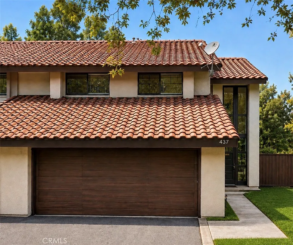 3 bed, 2.5 bath, 1528 sqft, $3,000 — Photo 2