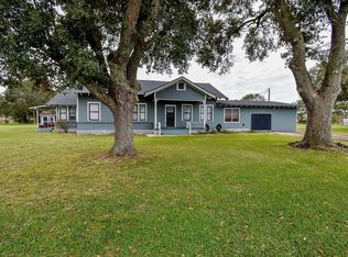 807 Clipson Rd, Eagle Lake, TX 77434