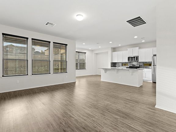 5th image of 3651 Sandy Brook Dr Unit 208