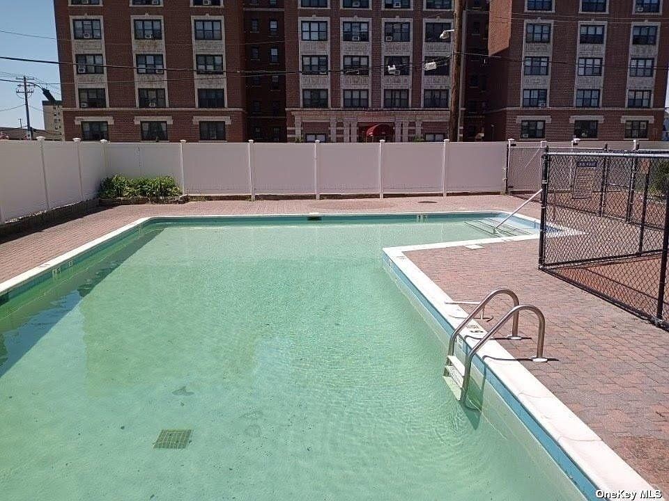 1st image of 410 E Broadway APT 6J