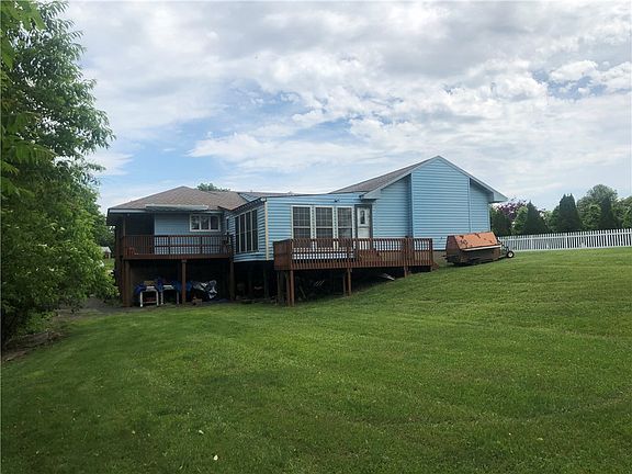 3rd image of 185 Kruest Dr