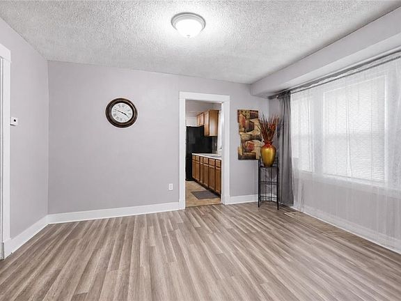 2nd image of 6920 S Benton Ave