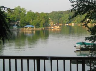 8034 Windjammer Dr, Tega Cay, SC 29708