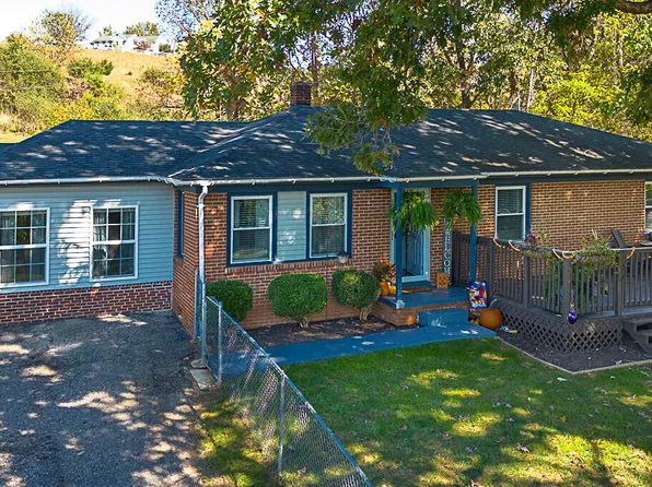 893 Wert Faulkner Hwy, Natural Bridge Station, VA 24579