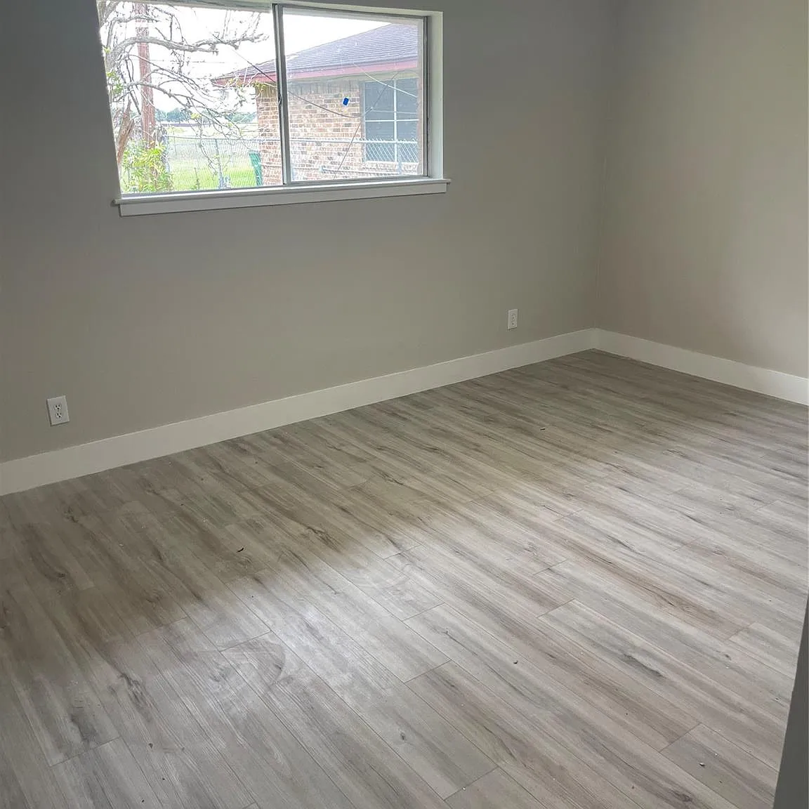 3 bed, 2.0 bath, 1599 sqft, $1,950 — Photo 4