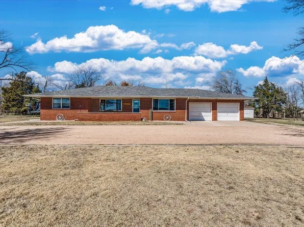 1658 W 140th Ave N, Milton, KS 67106