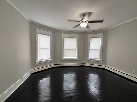 4th image of 250 S Main St #1