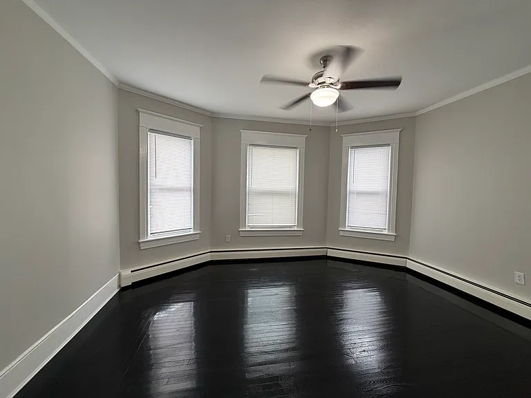 250 S Main St #1 — Photo 4