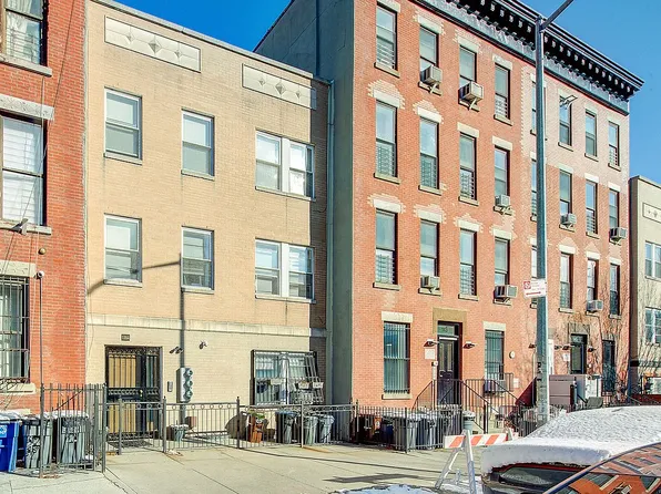 139 Jefferson Ave #A, Brooklyn, NY 11216