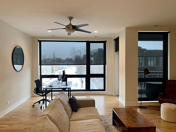 4th image of 2556 W Armitage Ave #201