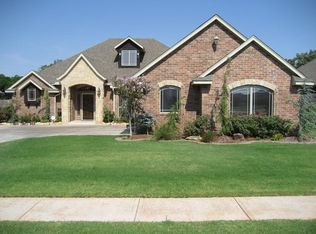 1109 Desiree Pl, Moore, OK 73160