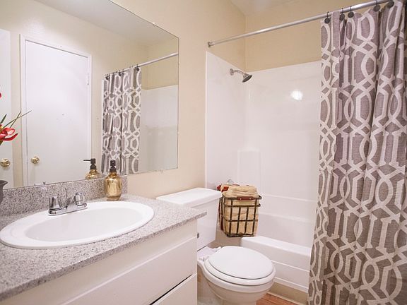 5th image of 1700 E Date St APT 2017