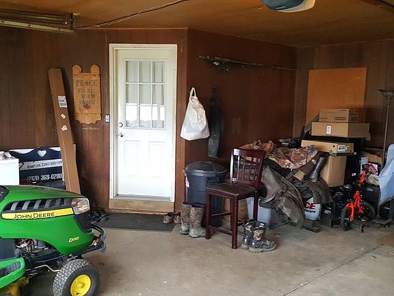 2nd image of 6160 Lincoln Ave