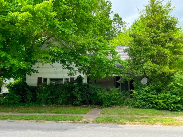 563 E 4th St, Russellville, KY 42276