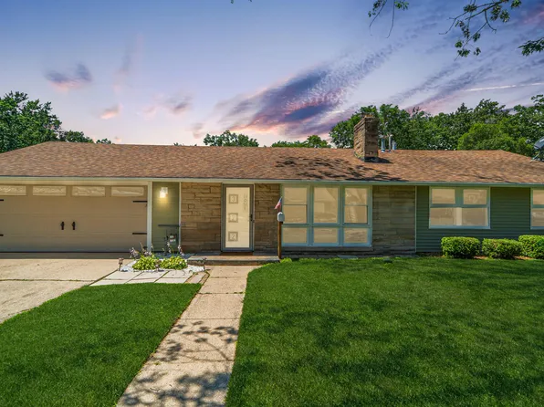 322 Beverly Ct, Michigan City, IN 46360
