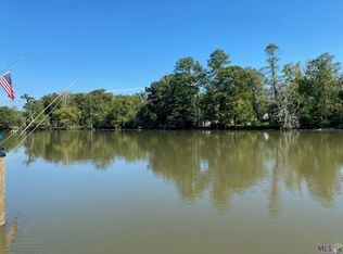 18917 River Bend Rd, Maurepas, LA 70449