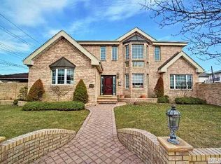 8805 157th Ave, Howard Beach, NY 11414