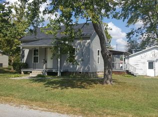 813 W Saint Louis Ave, Pinckneyville, IL 62274