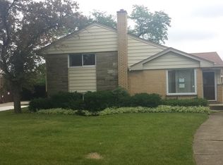 8513 W Crain St, Niles, IL 60714