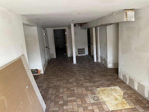 3rd image of 3952 Louisiana Avenue Pkwy