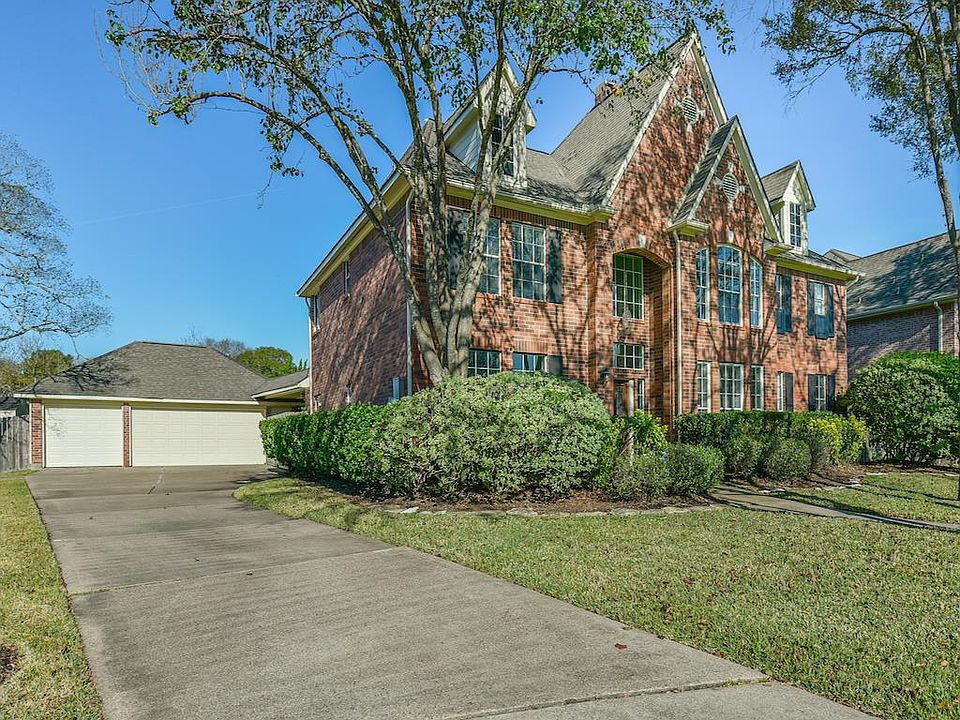 1st image of 710 Stonecreek Cir