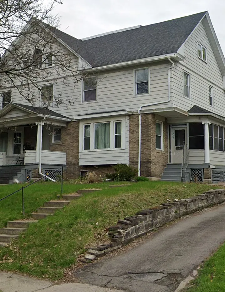 2 bed, $1,200 — Photo 1
