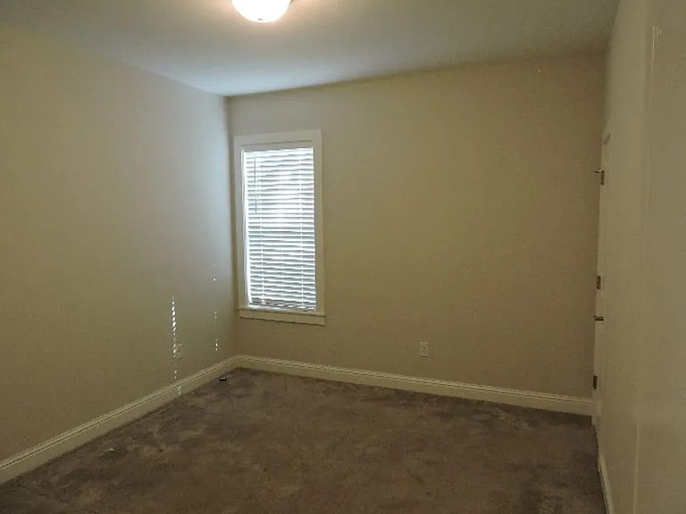15042 Vintage Jade Ct — Photo 20