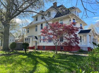 40 Hawes St, Central Falls, RI 02863