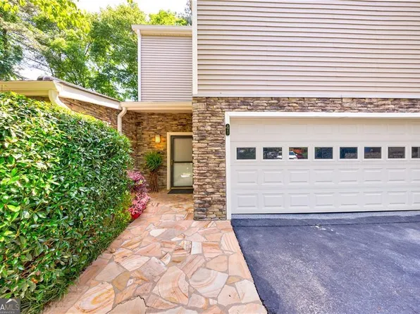 41 Basswood Cir, Sandy Springs, GA 30328