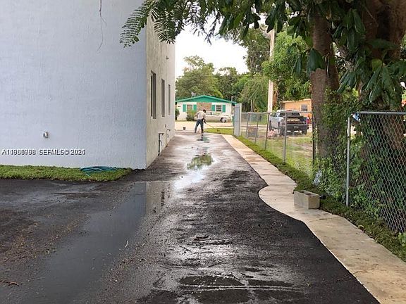 3rd image of 10231 SW 176th St