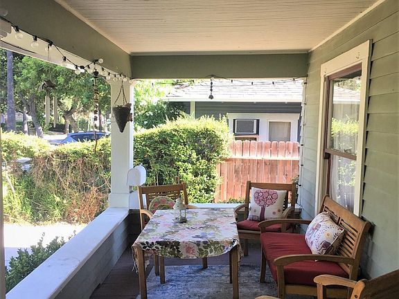 2nd image of 781 N Mar Vista Ave
