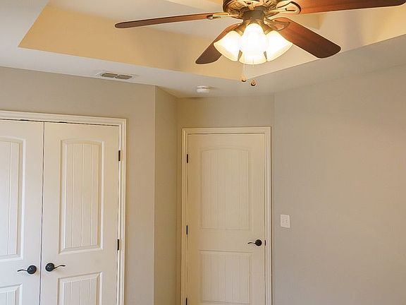 4th image of 503 E 3rd St