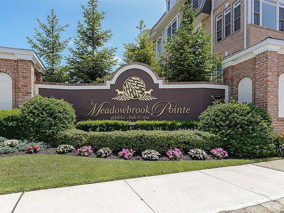 2nd image of 1319 Roosevelt Way