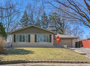 1208 Orchard Hill Ct, Villa Park, IL 60181