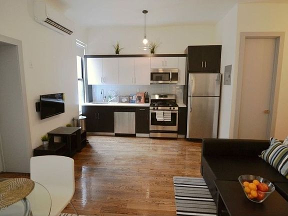 2nd image of 164 Underhill Ave #2RR