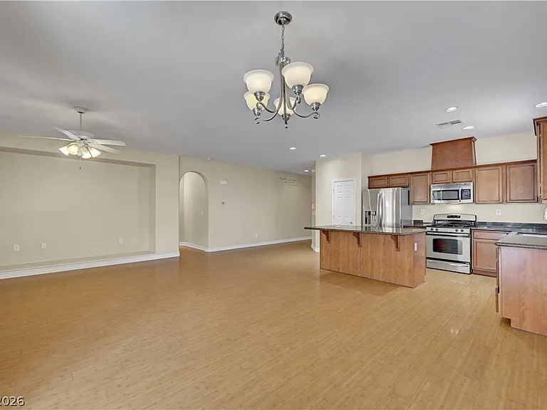 10240 Gladstone Peak St — Photo 15