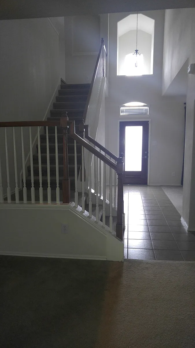 Entrance - 7022 Orchid St