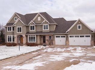 2612 Wild Rose Ln SW, Rochester, MN 55902