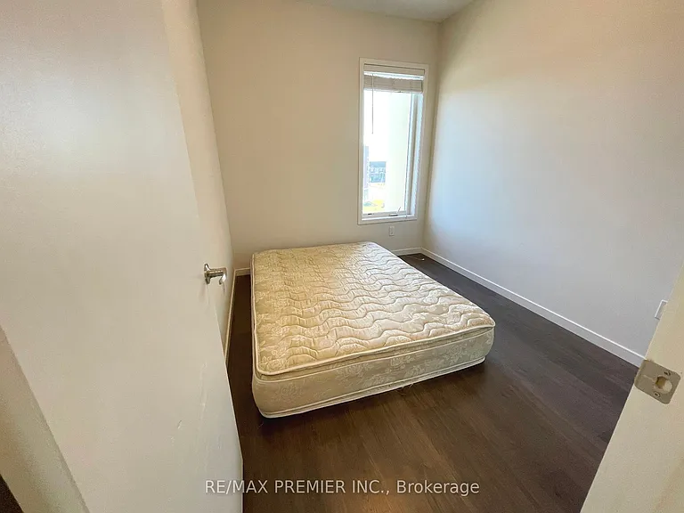 3922 Major Mackenzie Dr W — Photo 22